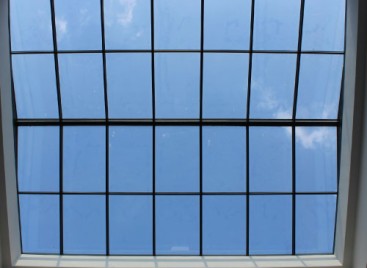 ზამთრის ბაღი მინის გადახურვით