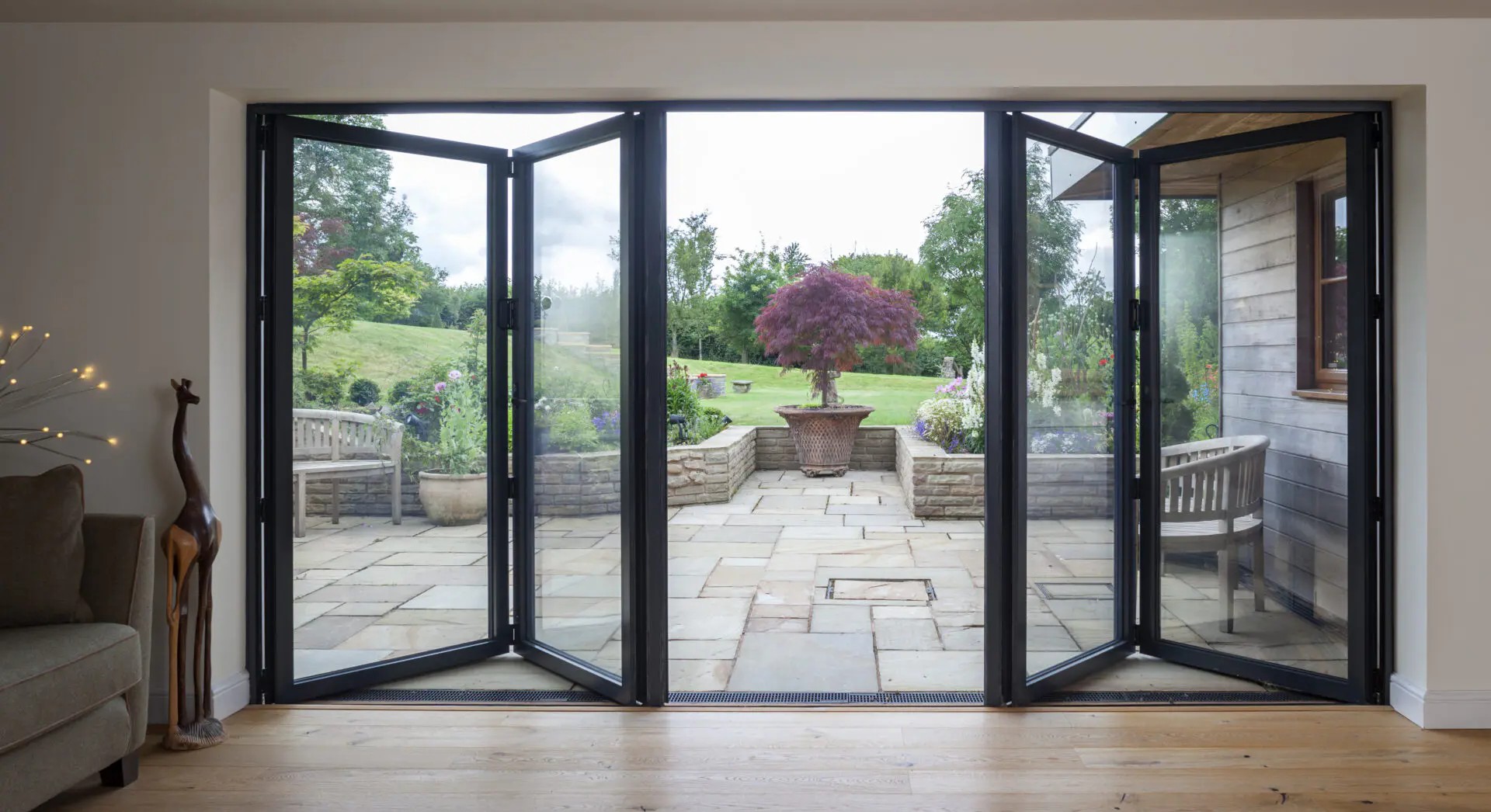 aluminium foldable door